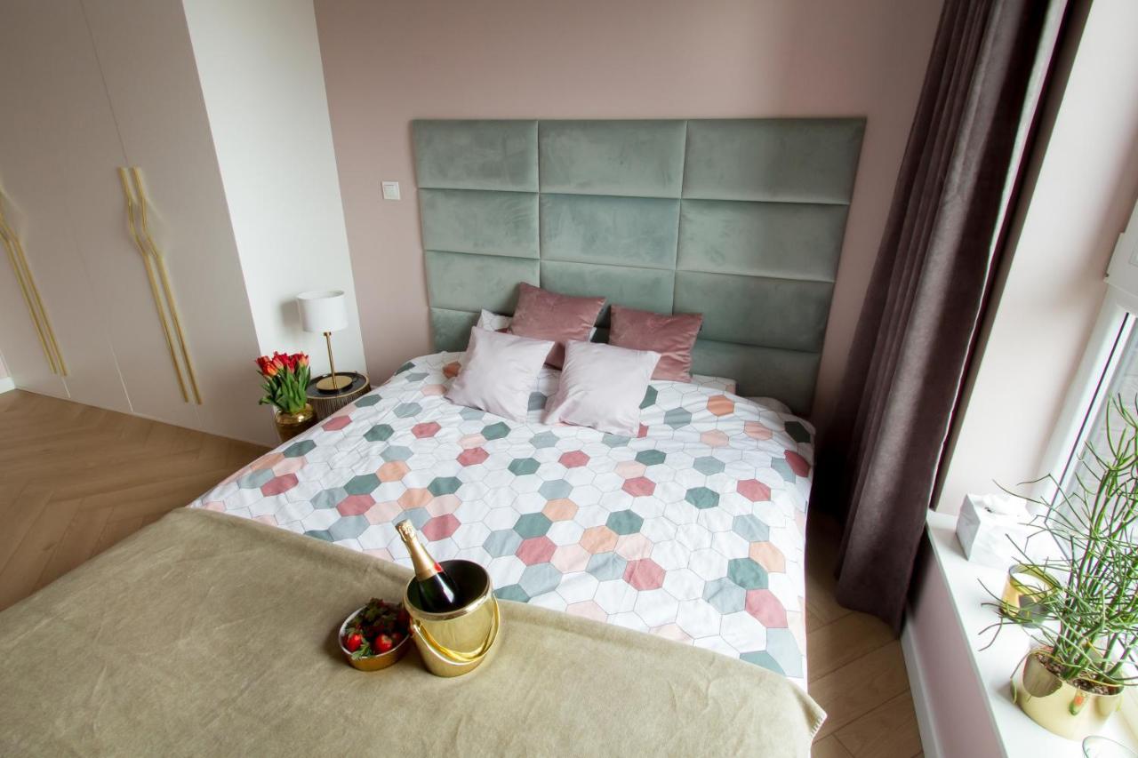 Nowy Apartment Przy Placu Szembeka Varsóvia Exterior foto